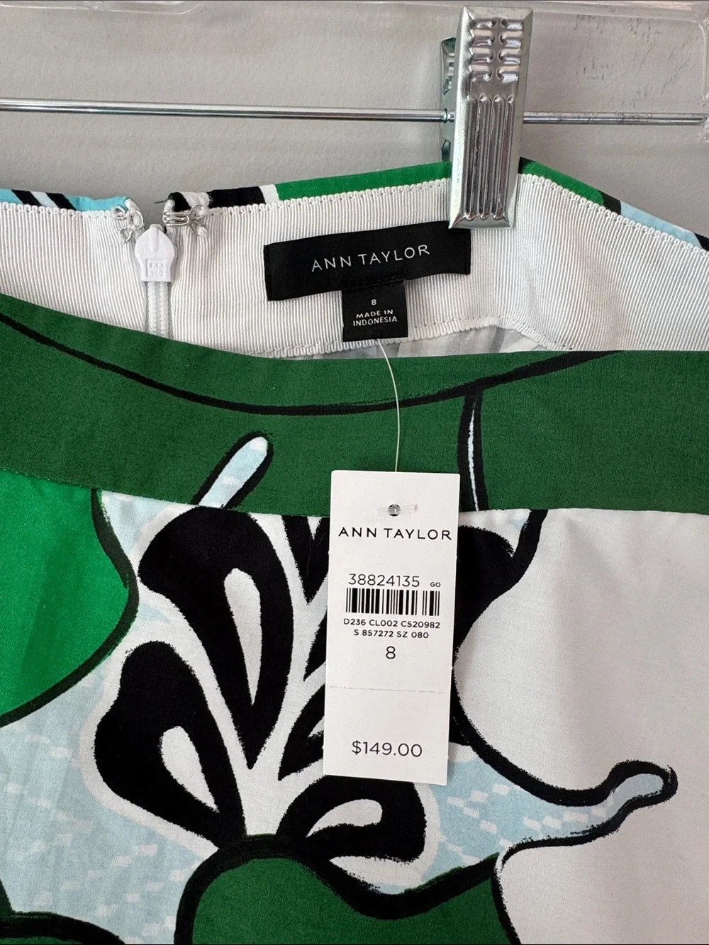 🆕 - Ann Taylor - Floral Tea Length Skirt - Leafy Green - Size 8